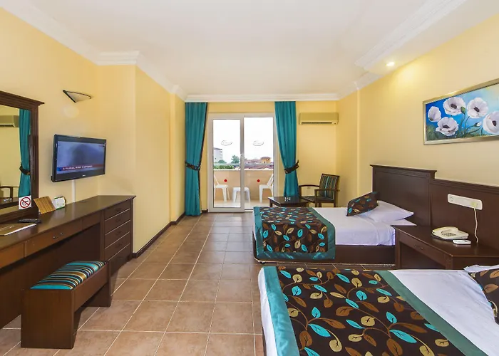 Club Dizalya Hotel 4*