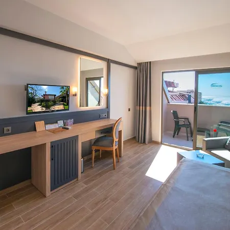 Club Dizalya 4*