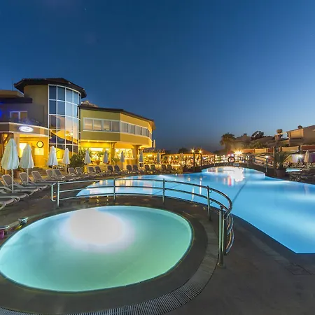 Club Dizalya Otel Konaklı